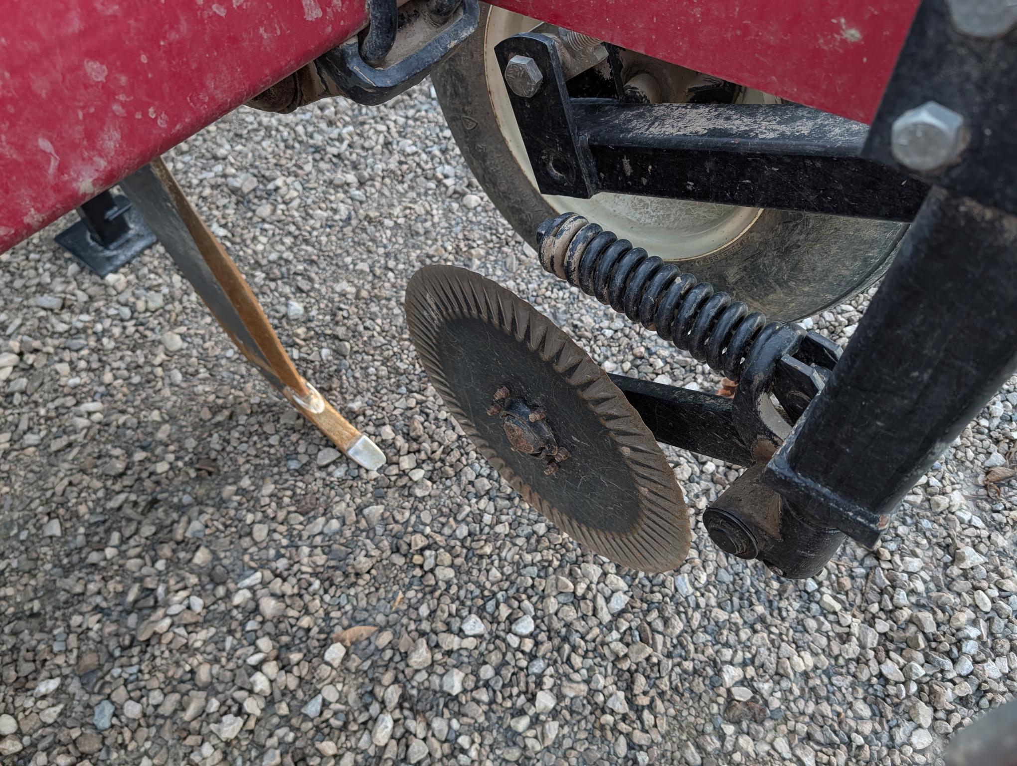 2002 Unverferth 130 Image 6