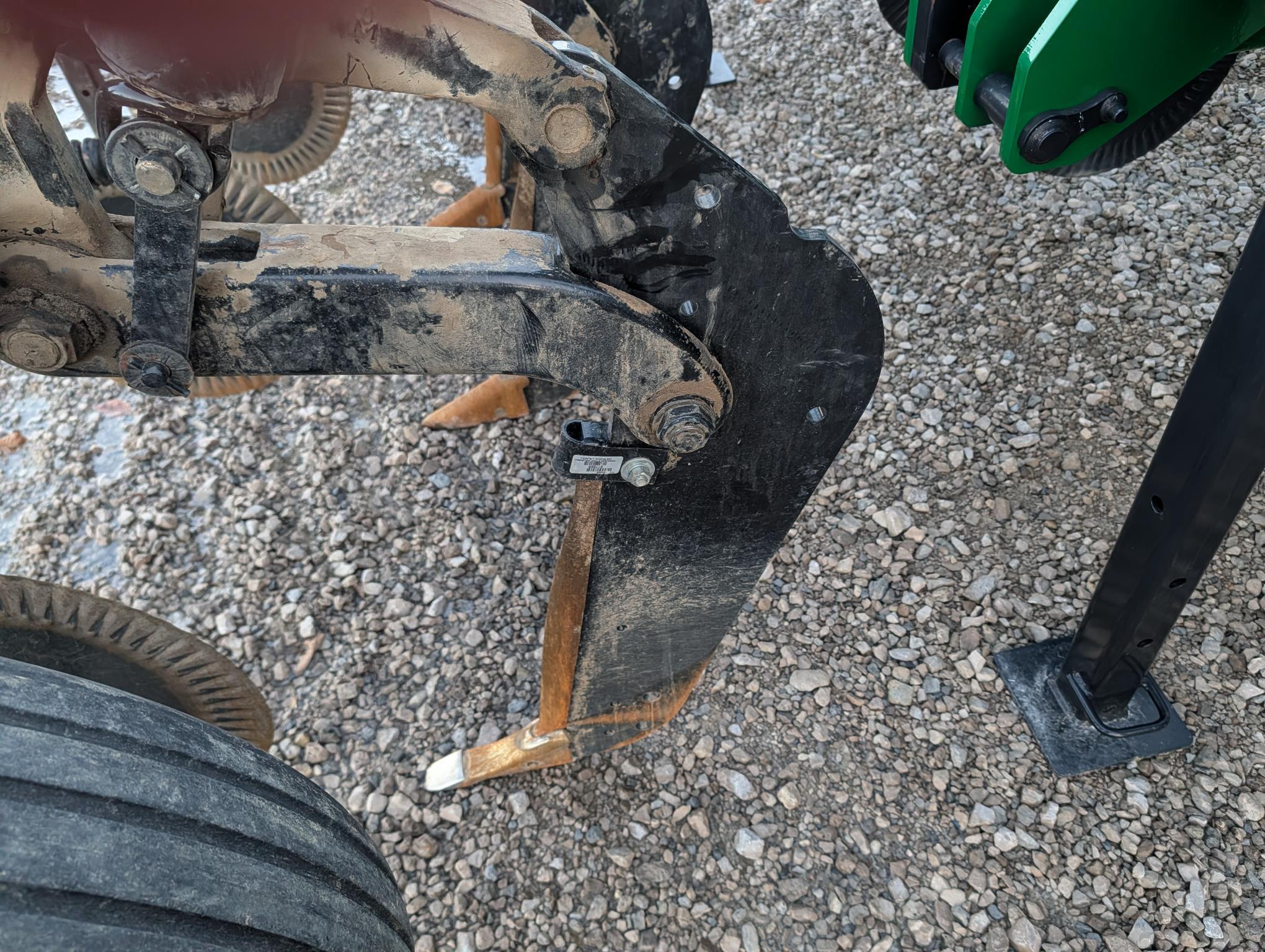 2002 Unverferth 130 Image 5