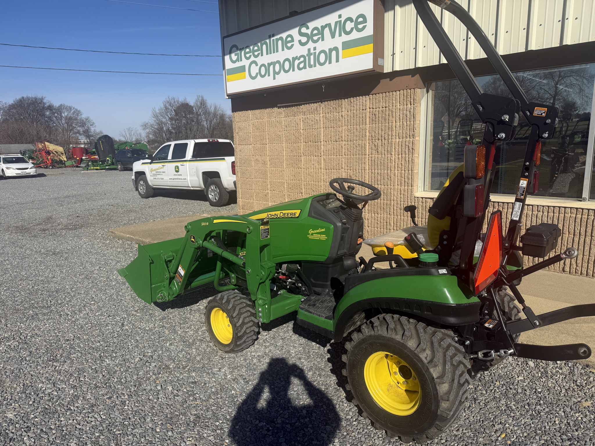 2021 John Deere 1025R Image 4