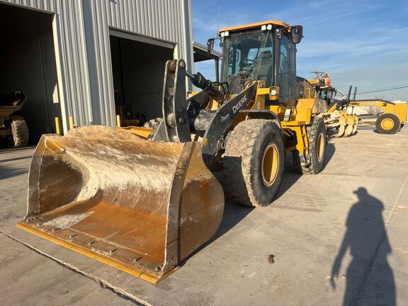 Photo of a 2024 John Deere 624P