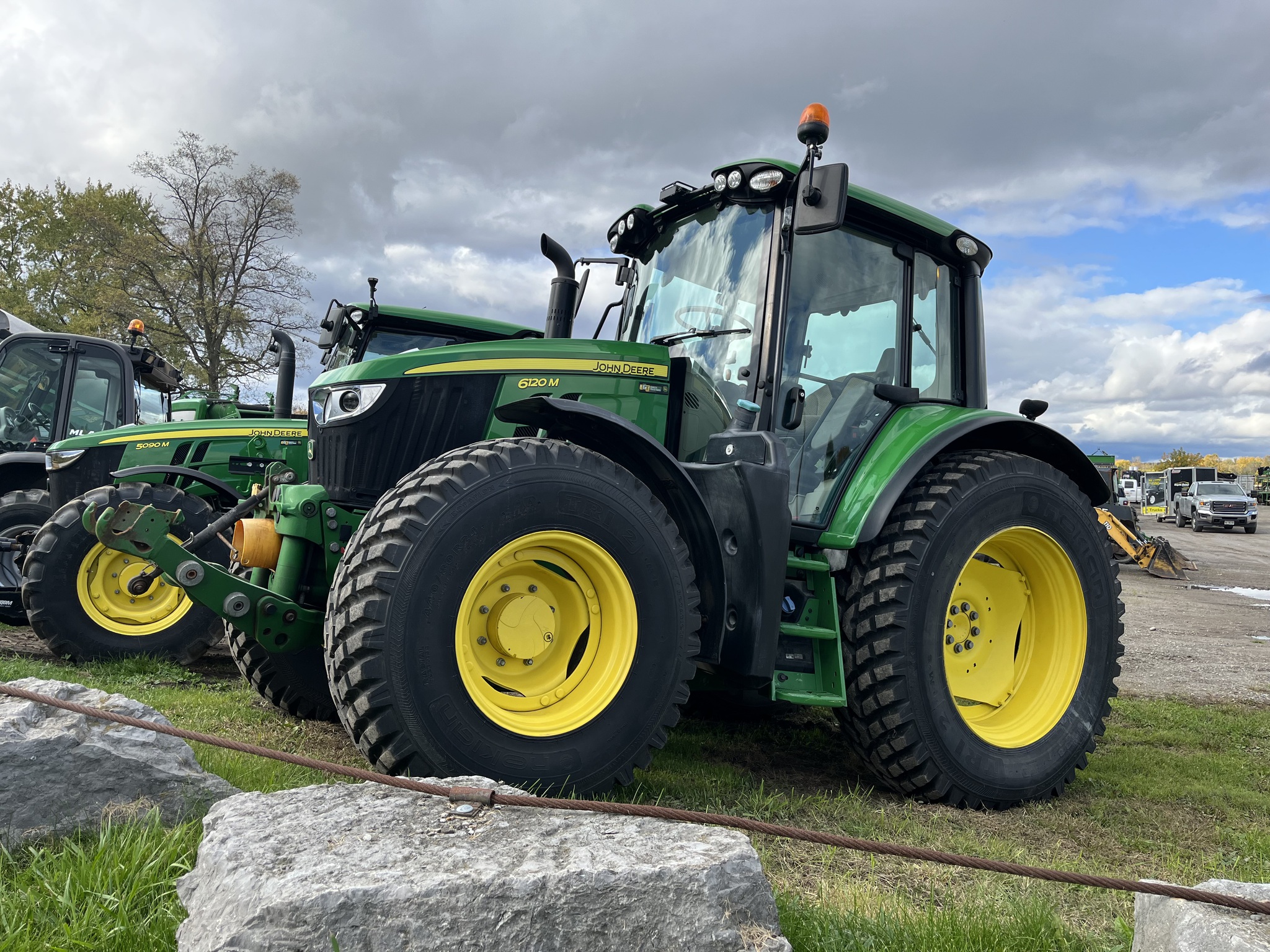 2022 John Deere 6120M Image 1