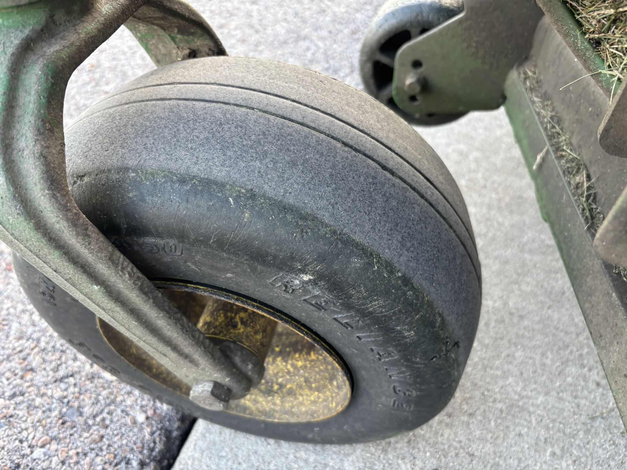 Used 2023 John Deere Z950R Zero Turn Mowers at Koenig Equipment in Botkins, OH - PhotoXL21