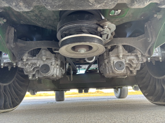 Used 2023 John Deere Z950R Zero Turn Mowers at Koenig Equipment in Botkins, OH - Photo19