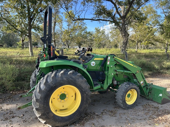 2022 John Deere 4044R Photo 7