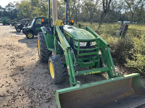 2022 John Deere 4044R Photo 9