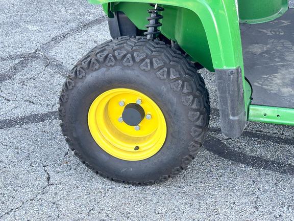 2024 John-Deere TX 4X2