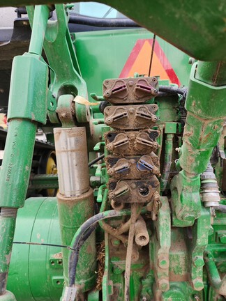 Photo of 2010 John Deere 8295RT