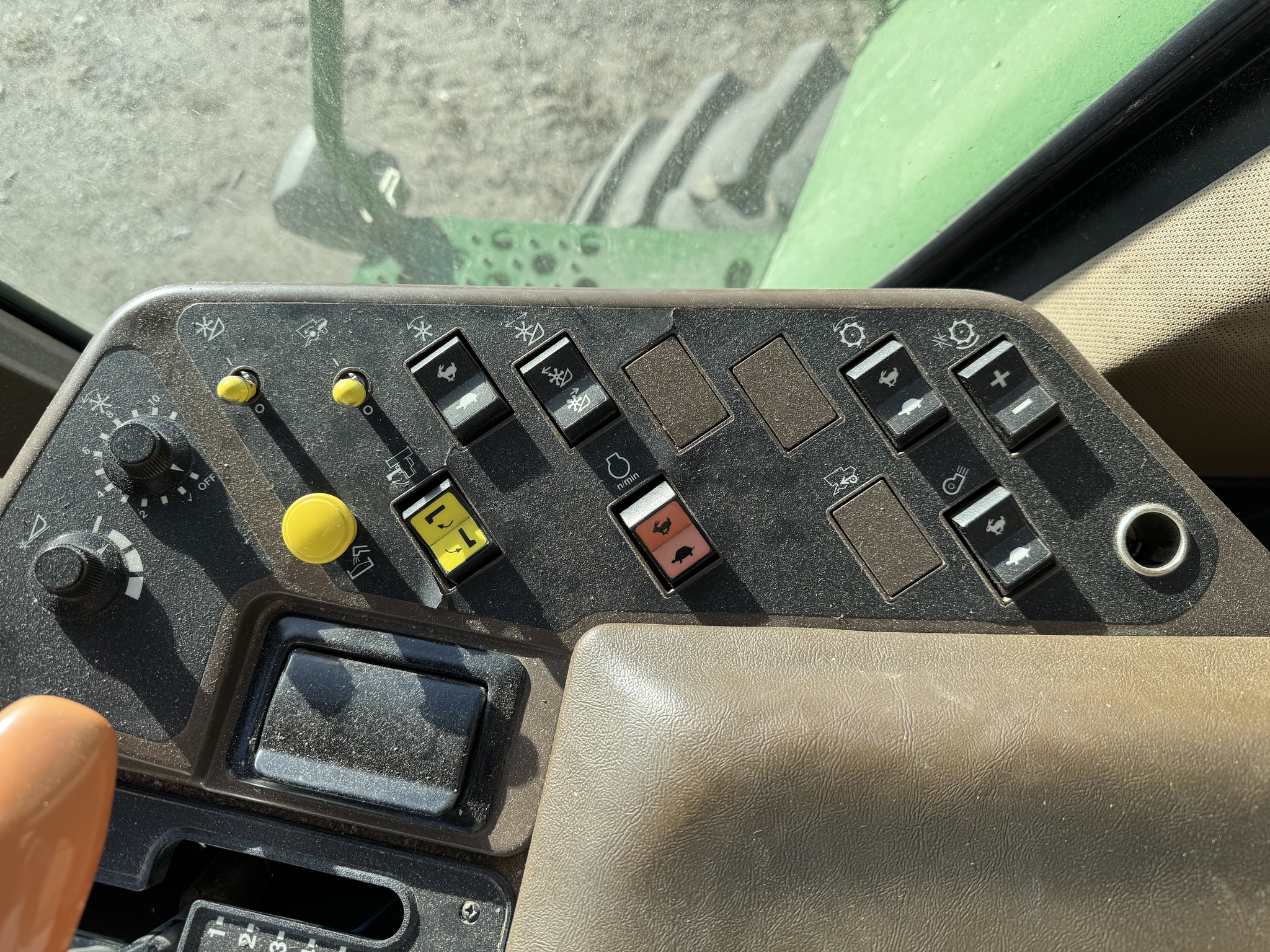 1998 John Deere 9510 Image 18