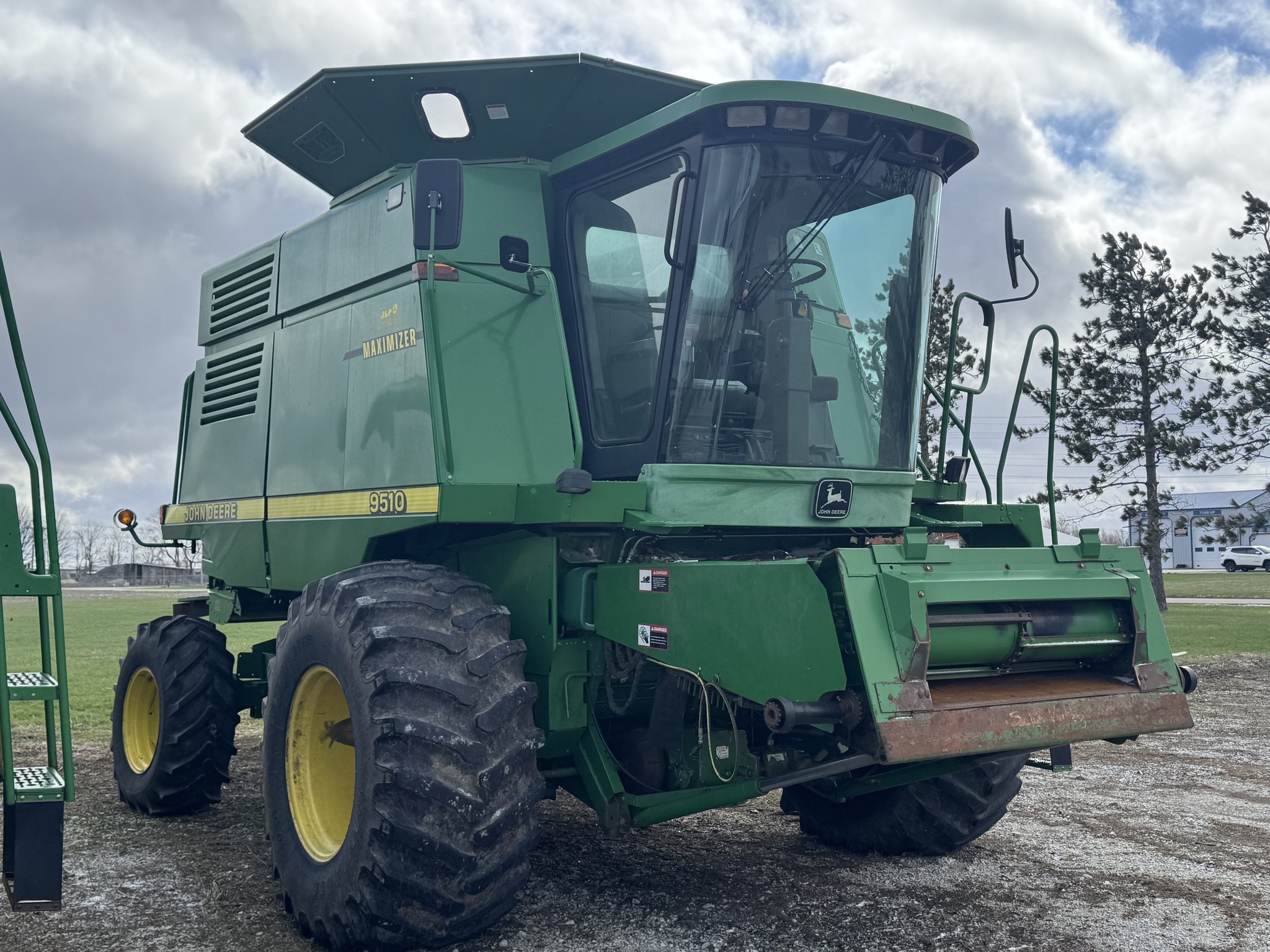 1998 John Deere 9510 Image 2