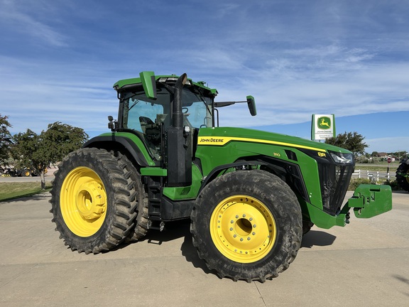 2023 John Deere 8R 310 (2nd thumbnail)