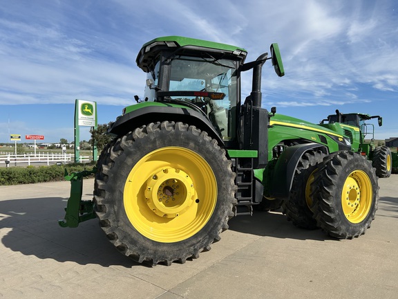 2023 John Deere 8R 310 (5th thumbnail)