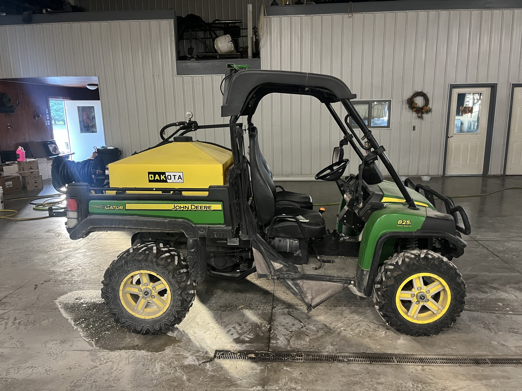 2016 John Deere XUV 825i Image 1