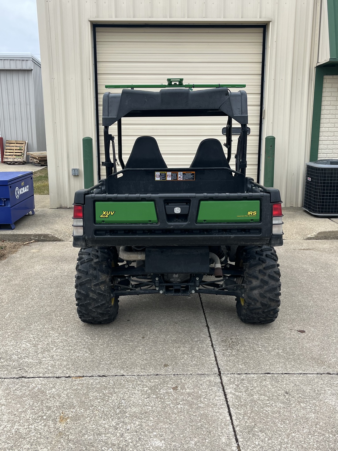 2016 John Deere XUV 825i Image 6