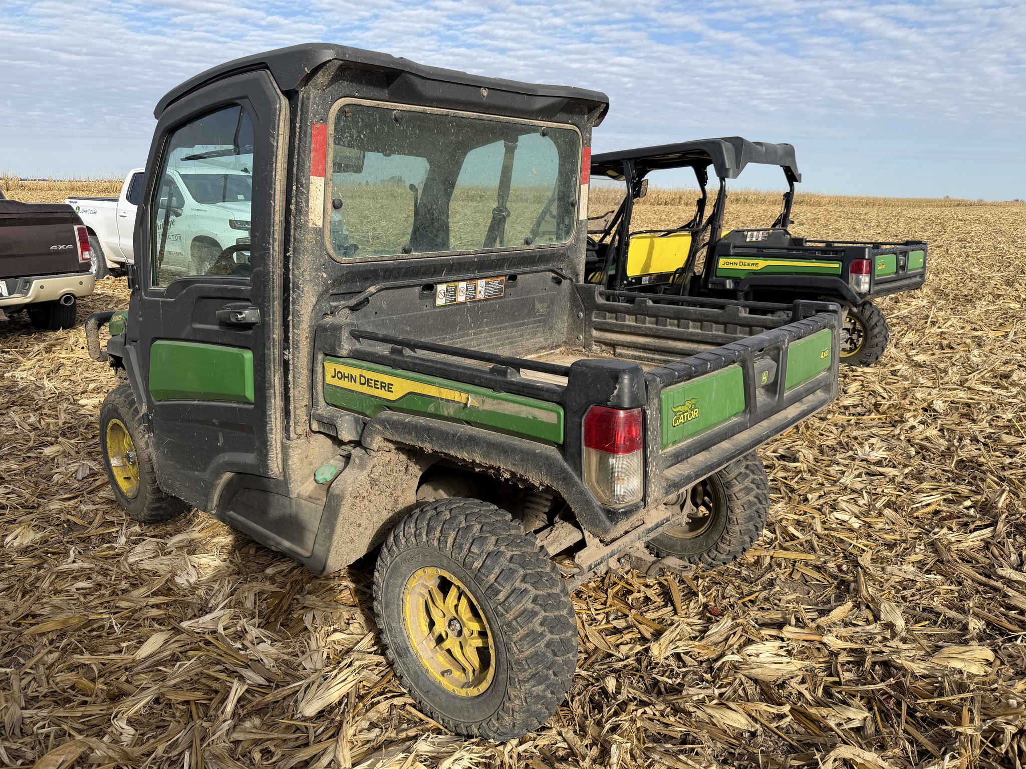  2022 John Deere XUV 865M at Heritage Tractor in Monmouth, IL