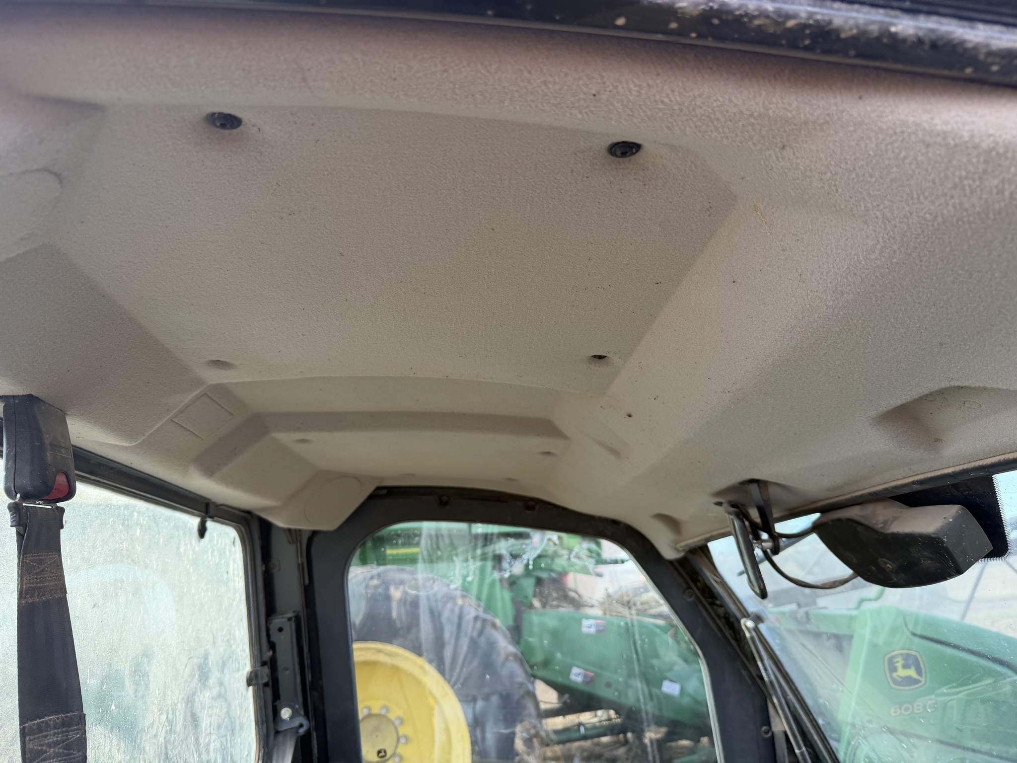  2022 John Deere XUV 865M at Heritage Tractor in Monmouth, IL