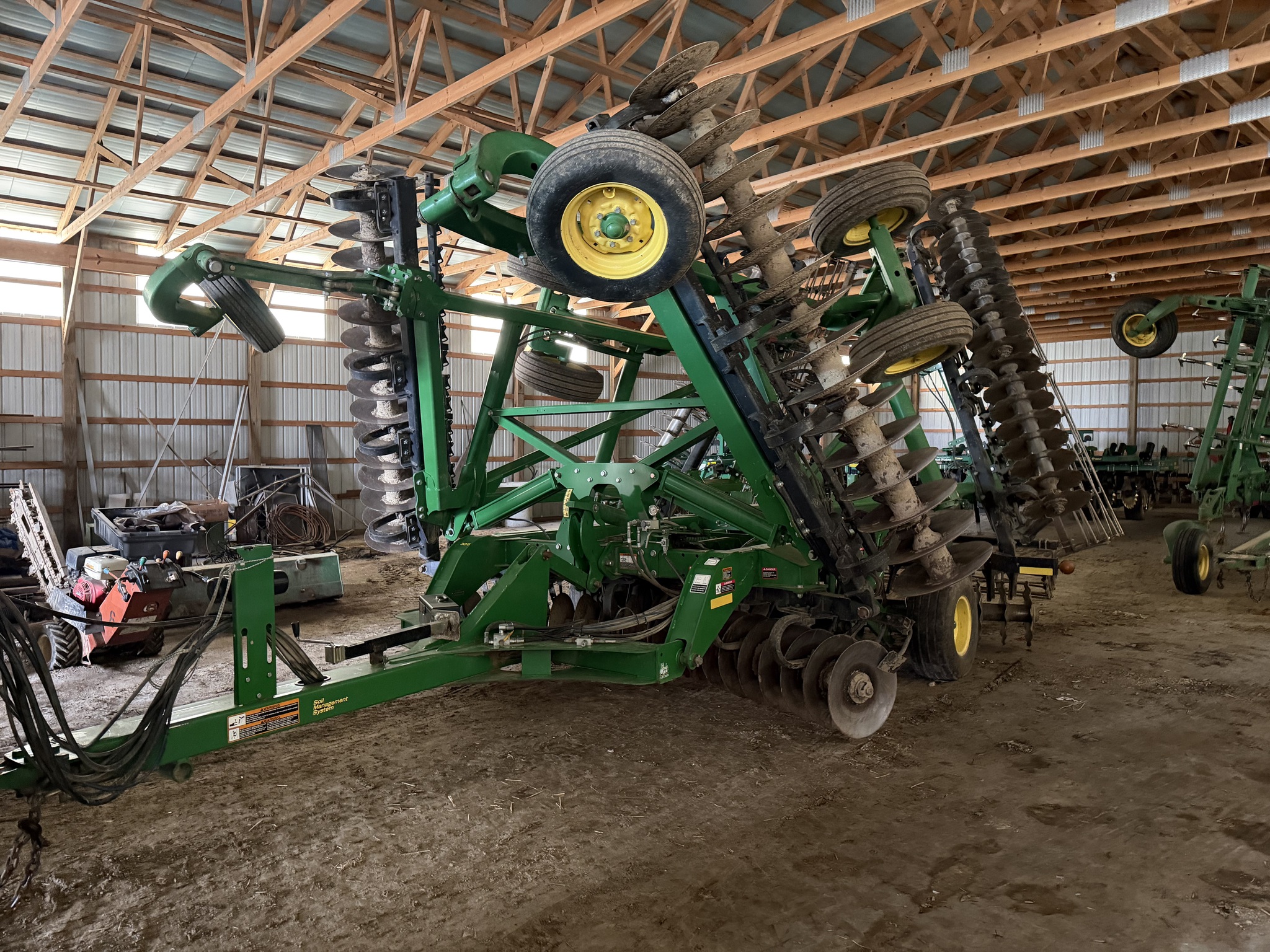 2014 John Deere 2623VT Image 1