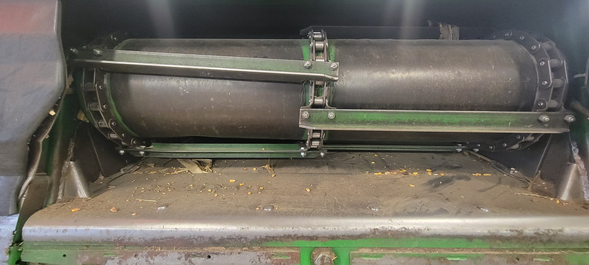 2009 John Deere 9570 STS Image 11