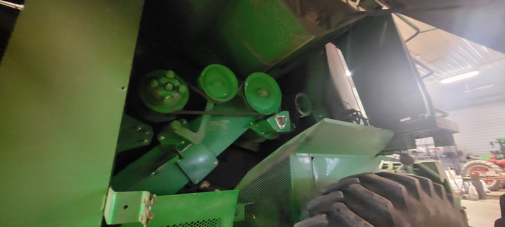 2009 John Deere 9570 STS Image 12