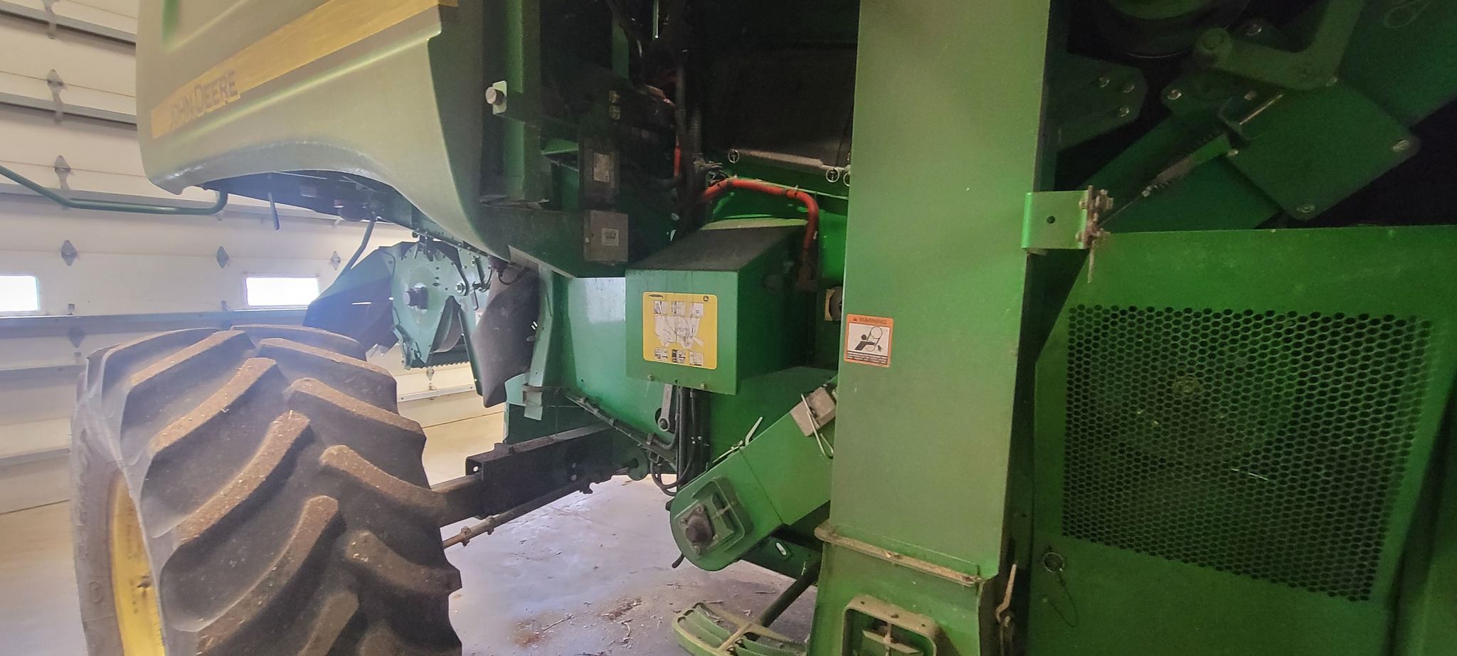 2009 John Deere 9570 STS Image 25