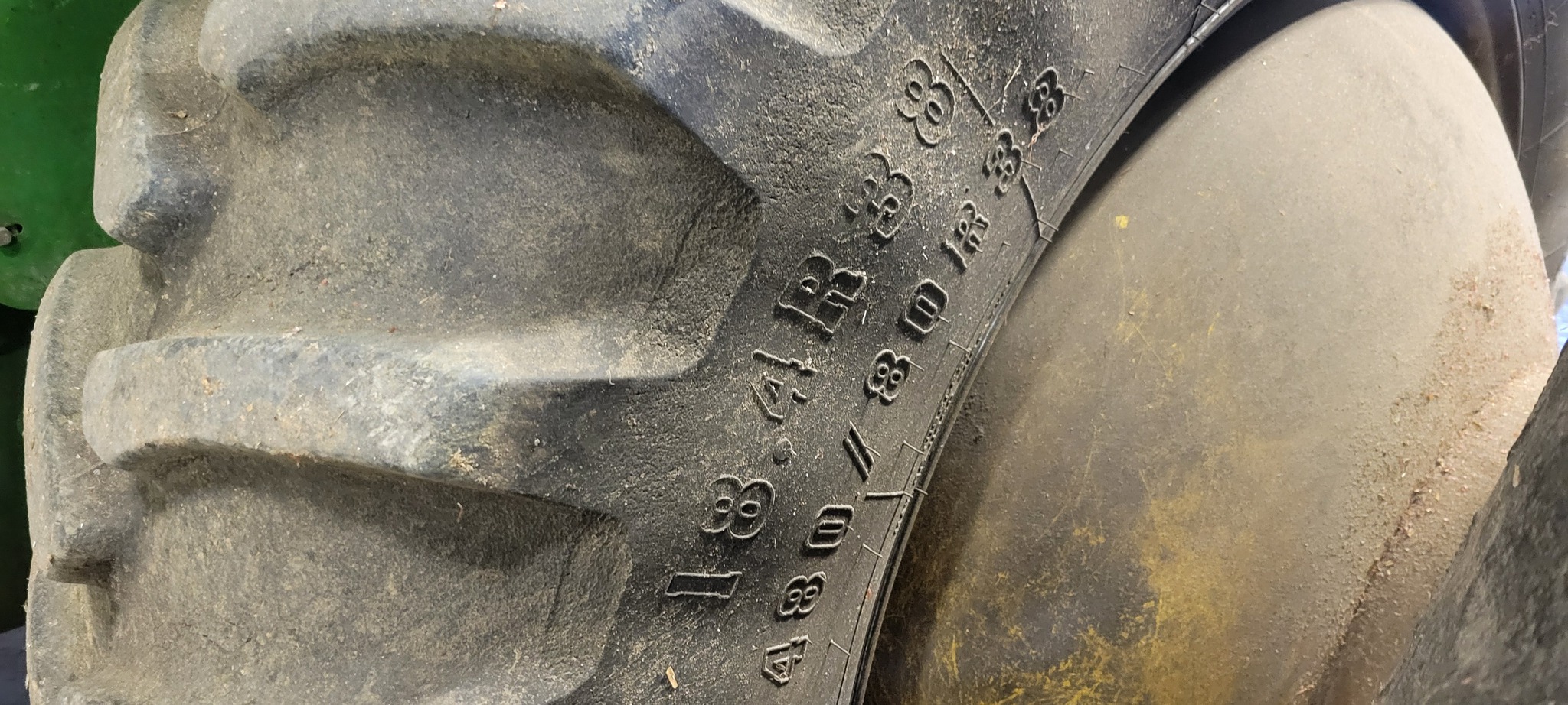 2009 John Deere 9570 STS Image 21