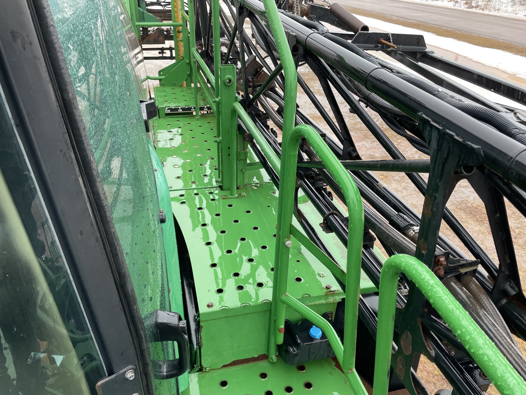 2013 John Deere 4830 Image 10