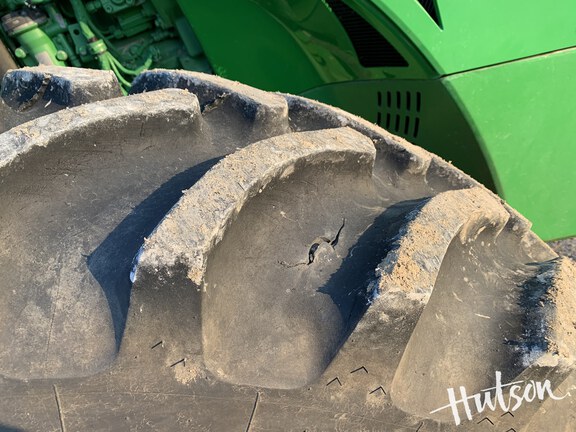 Photo of 2012 John Deere 8260R