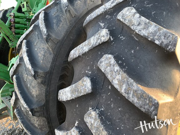 Photo of 2012 John Deere 8260R