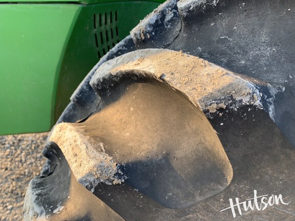 Photo of 2012 John Deere 8260R