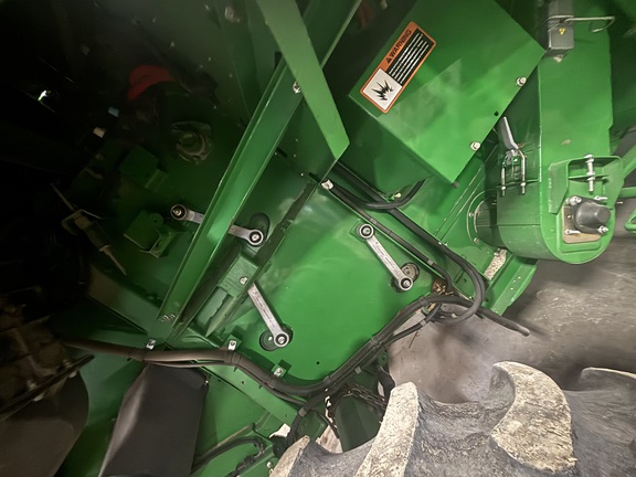 2012 John Deere S660 - Photo11