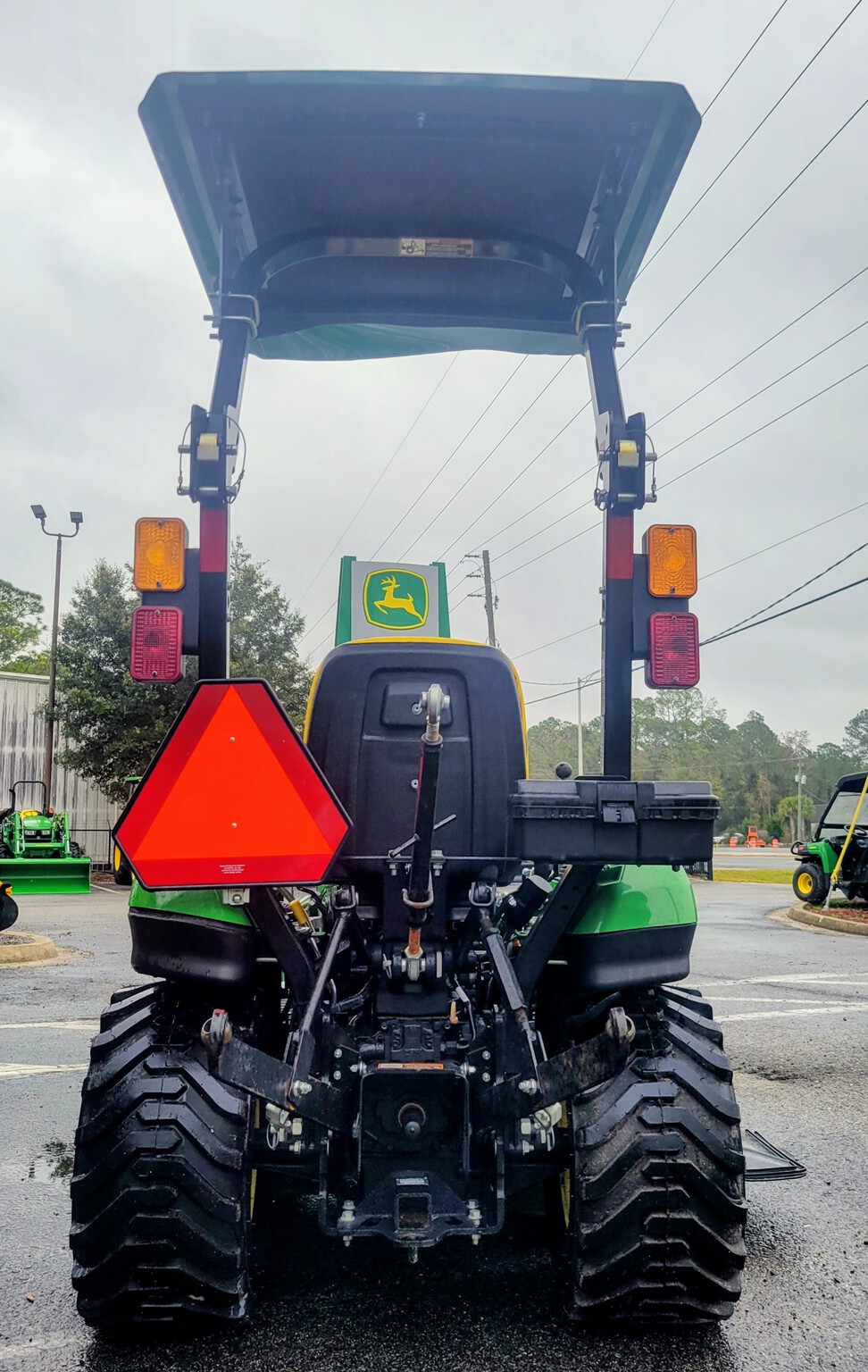 2024 John Deere 1023E Image 3