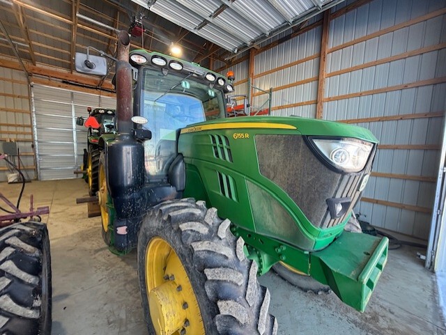 2016 John Deere 6155R Image 3