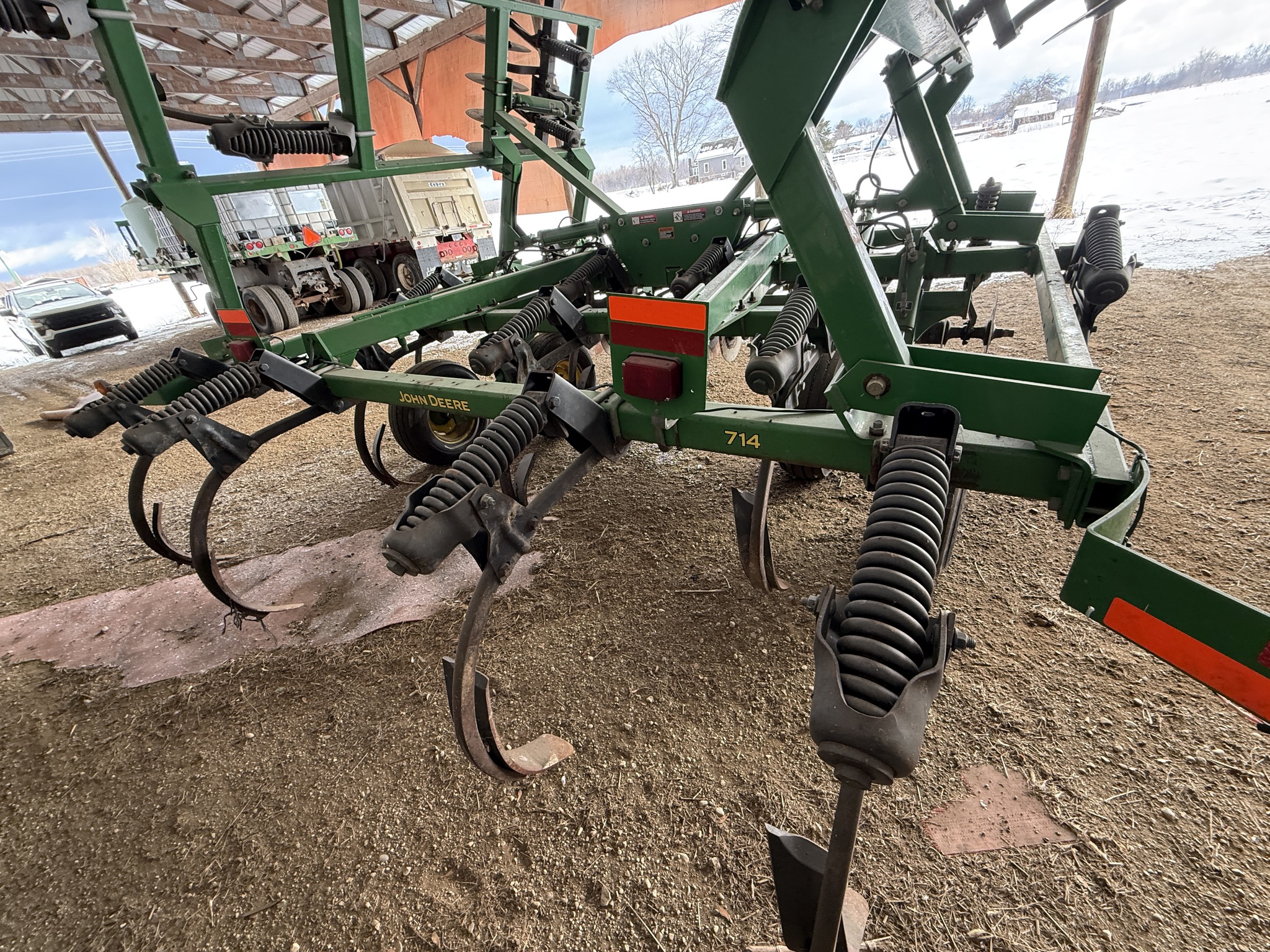 2013 John Deere 714 Image 4