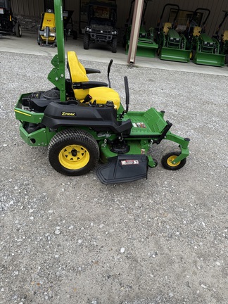 2023 John Deere Z720E Photo 4