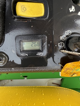 2023 John Deere Z720E Photo 5