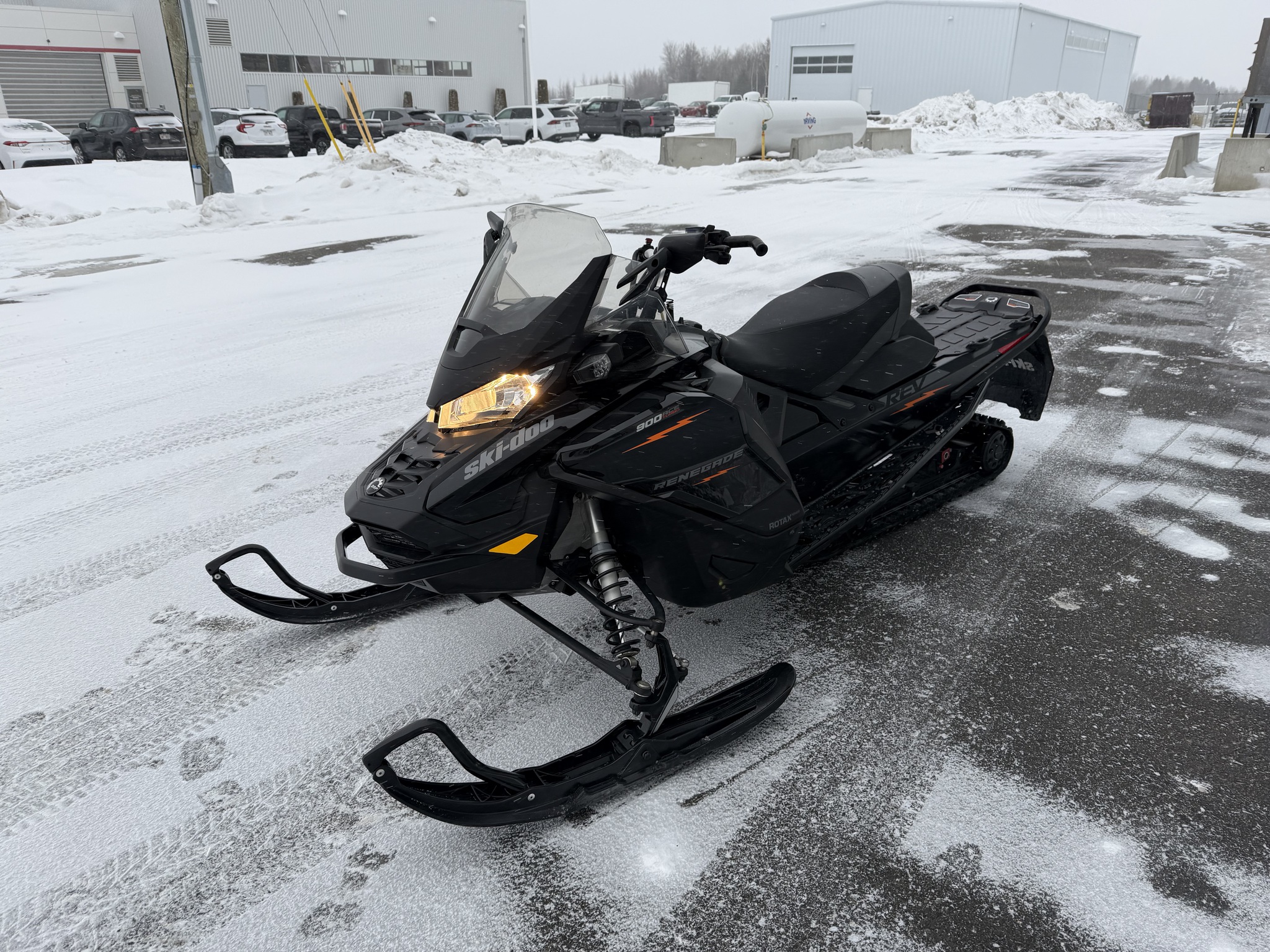 2020 Ski Doo Renegade Adrenaline 900 turbo Image 1