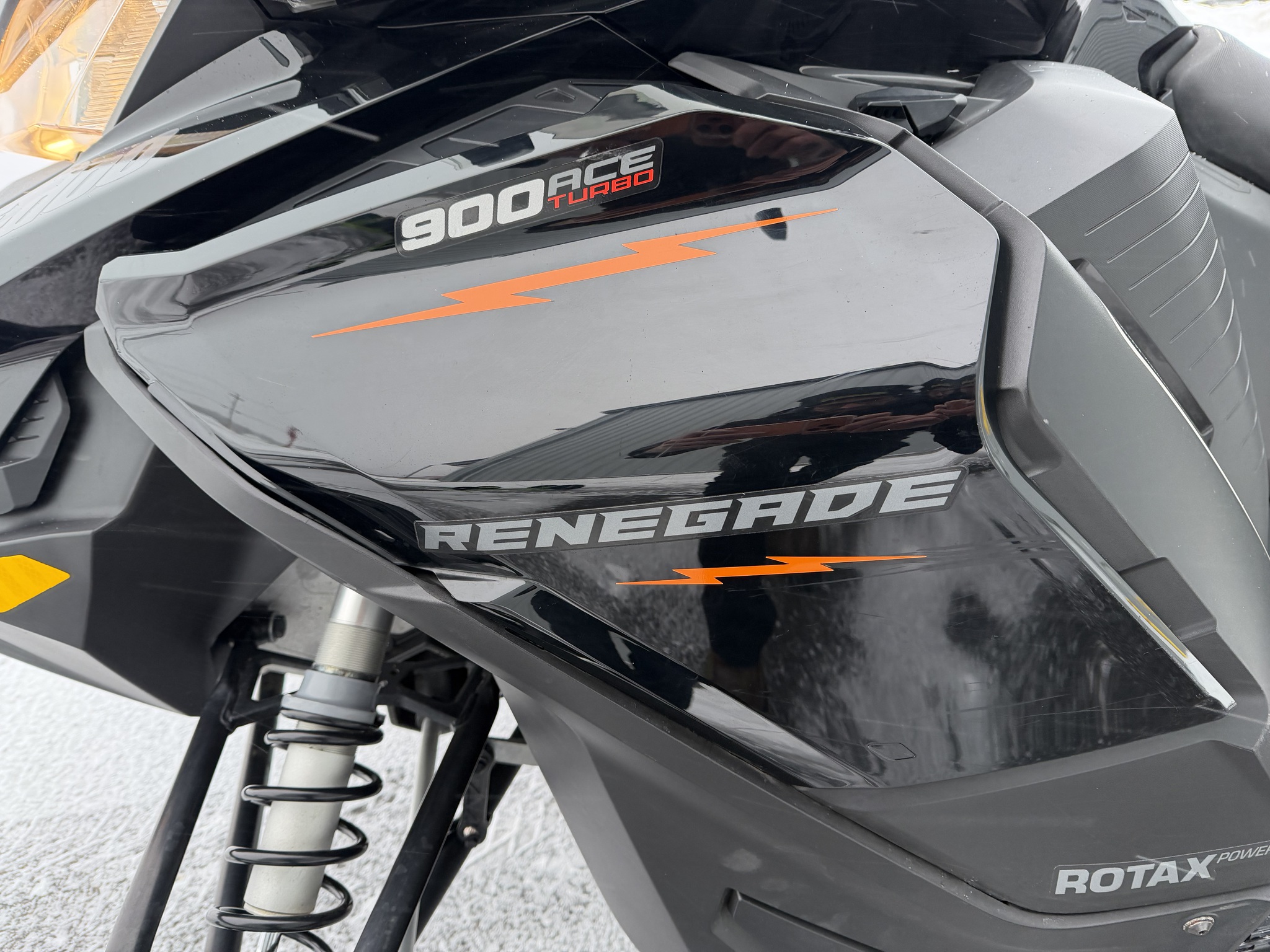 2020 Ski Doo Renegade Adrenaline 900 turbo Image 10
