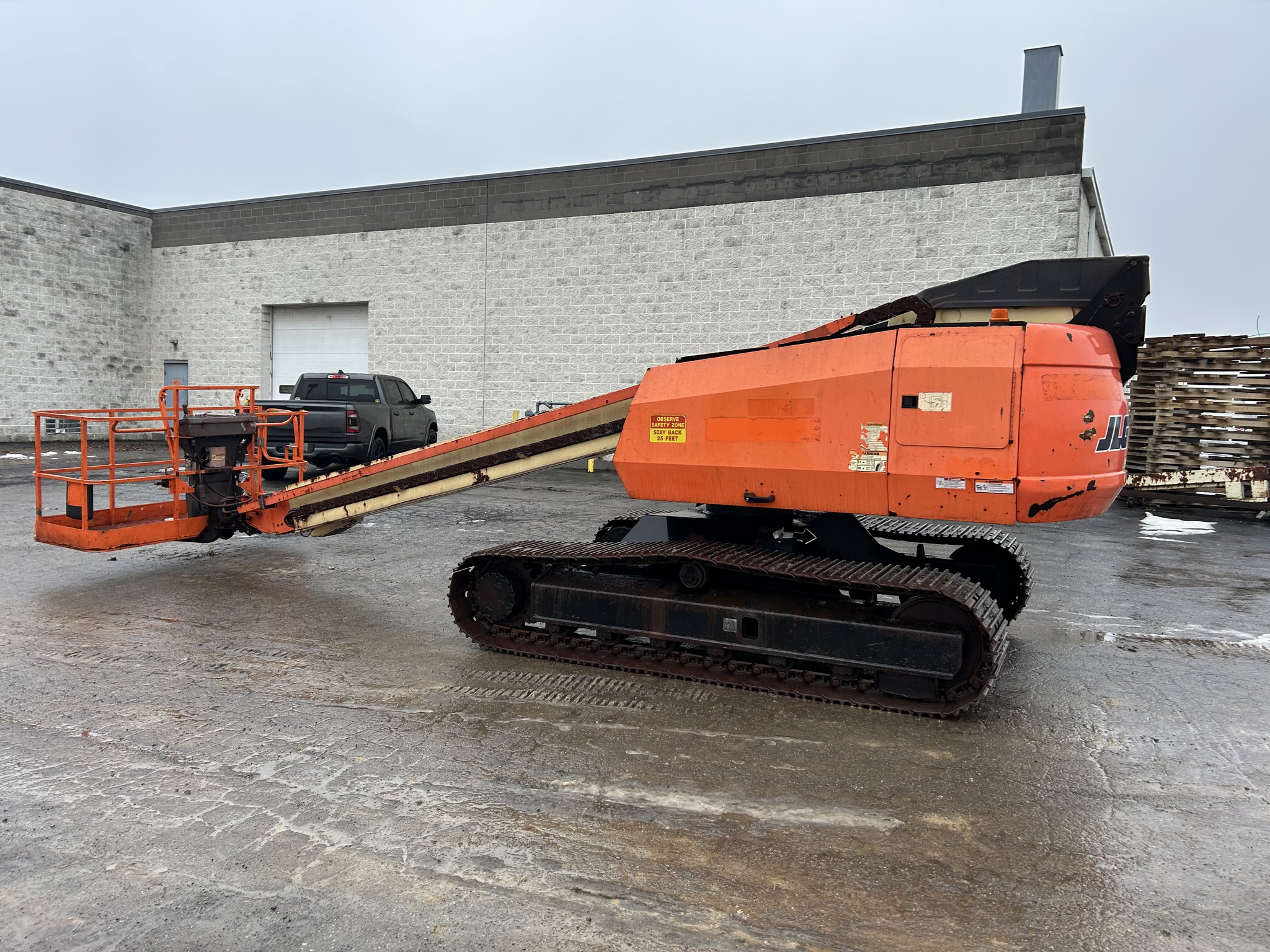 2016 JLG 600SC Image 2