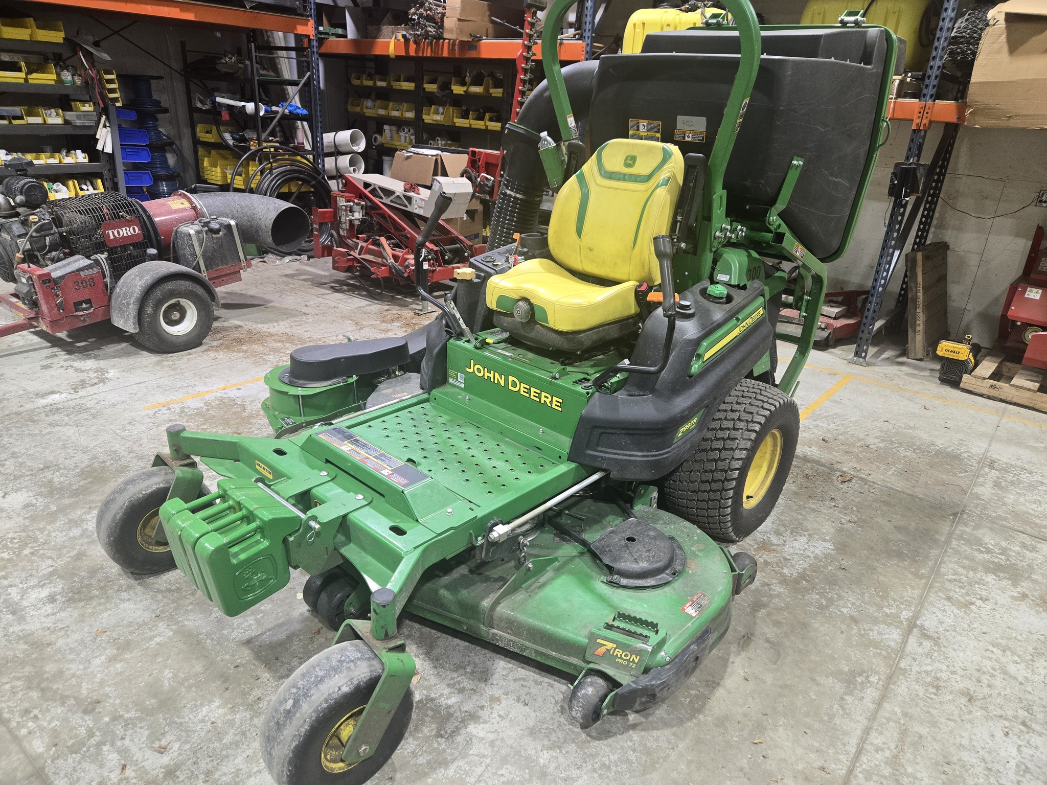  2023 John Deere Z997R at Heritage Tractor in Carthage, IL