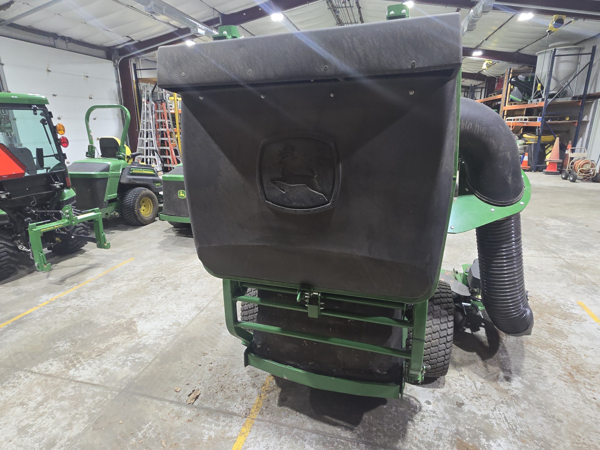  2023 John Deere Z997R at Heritage Tractor in Carthage, IL