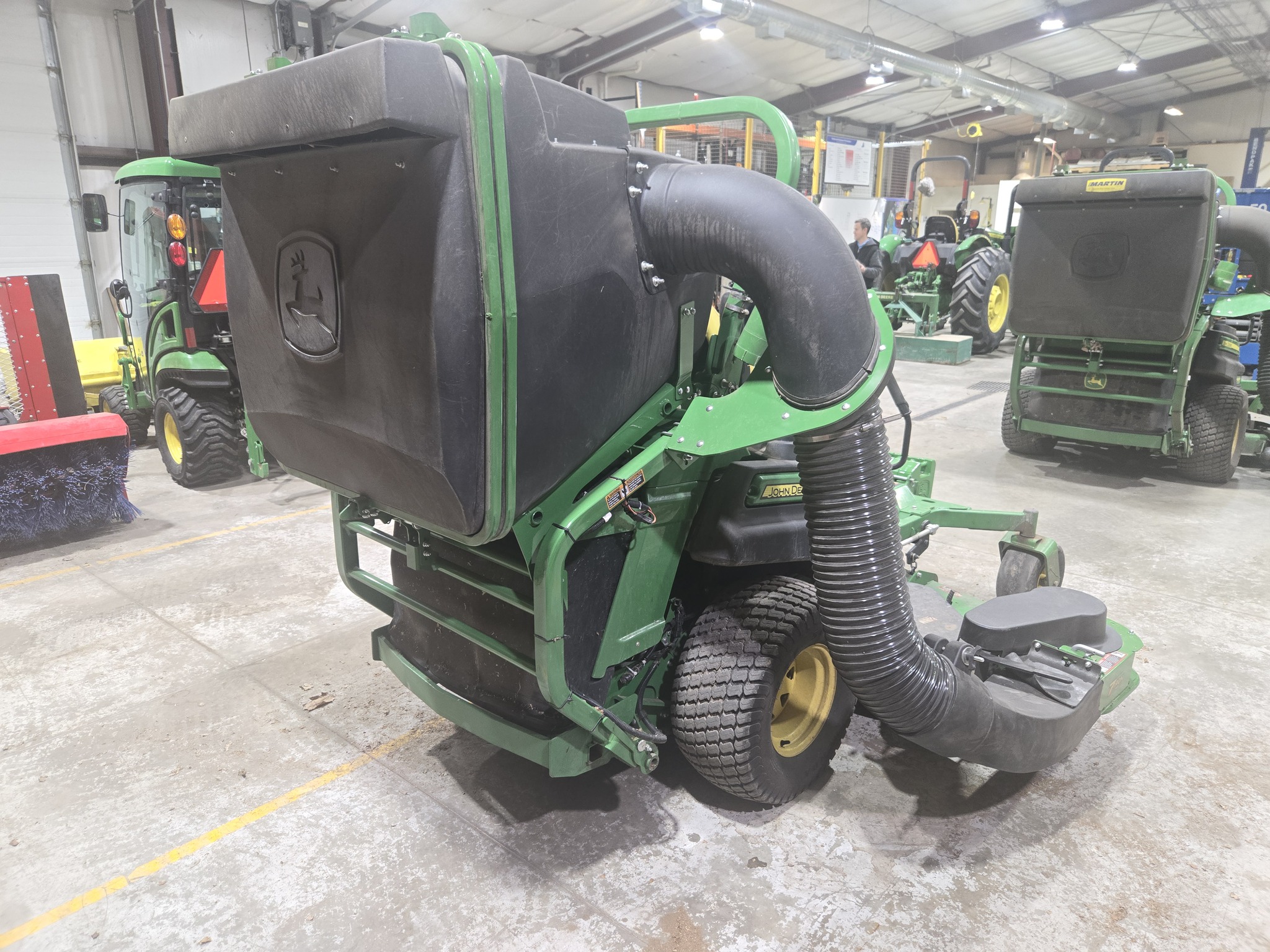  2023 John Deere Z997R at Heritage Tractor in Carthage, IL