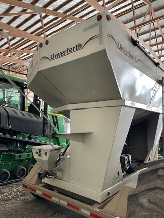 2012 Unverferth 3750