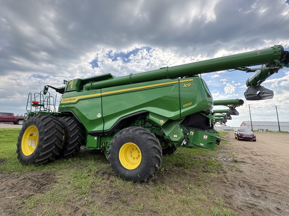 Used 2024 John Deere X9 1000 Combines at Horizon Ag & Turf in Vermilion, AB - Photo4