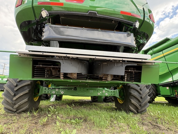 Used 2024 John Deere X9 1000 Combines at Horizon Ag & Turf in Vermilion, AB - Photo8