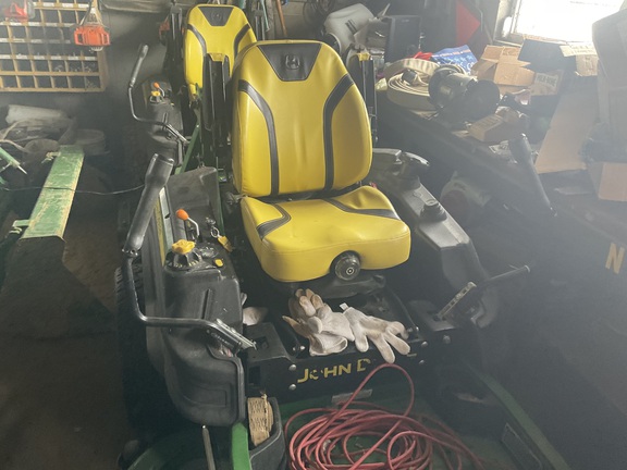 Photo of 2022 John Deere Z930R