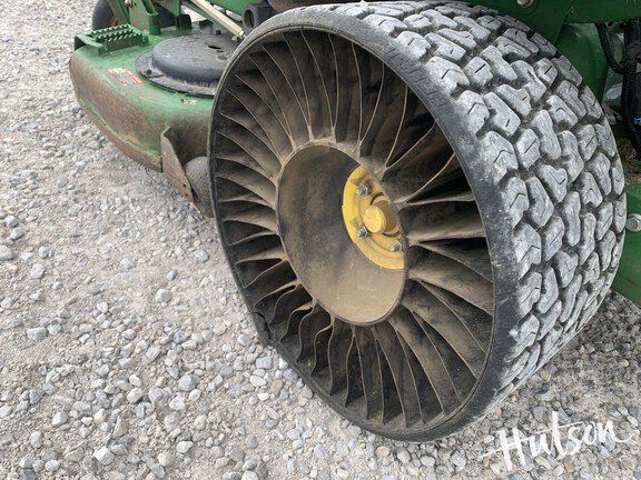 Photo of 2022 John Deere Z930R