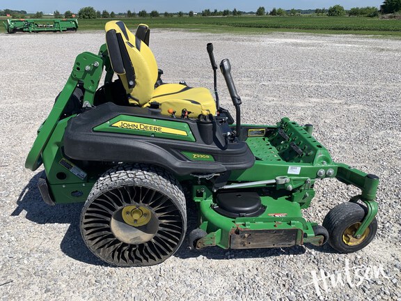 Photo of 2022 John Deere Z930R