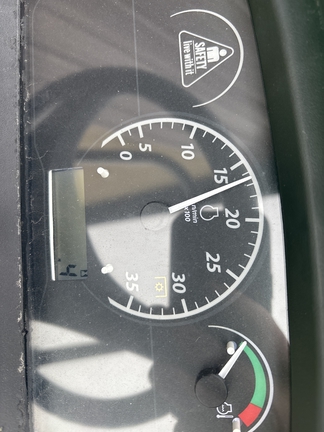 New In-Stock 2024 John Deere 1025R Compact Utility Tractors at Koenig Equipment in Knightstown, IN - Photo16