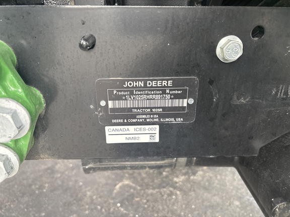 New In-Stock 2024 John Deere 1025R Compact Utility Tractors at Koenig Equipment in Knightstown, IN - Photo17