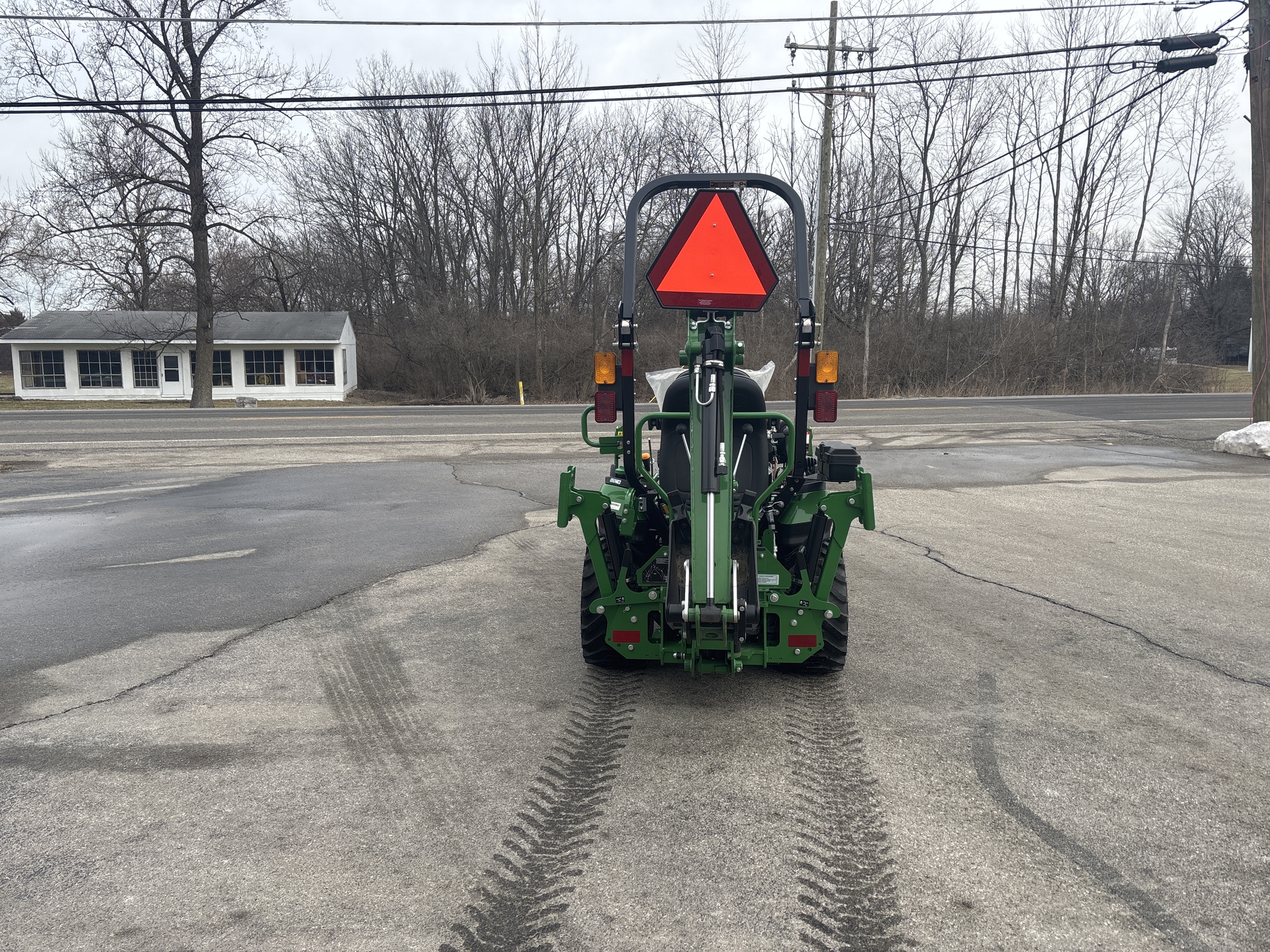 New In-Stock 2024 John Deere 1025R Compact Utility Tractors at Koenig Equipment in Knightstown, IN - PhotoXL6