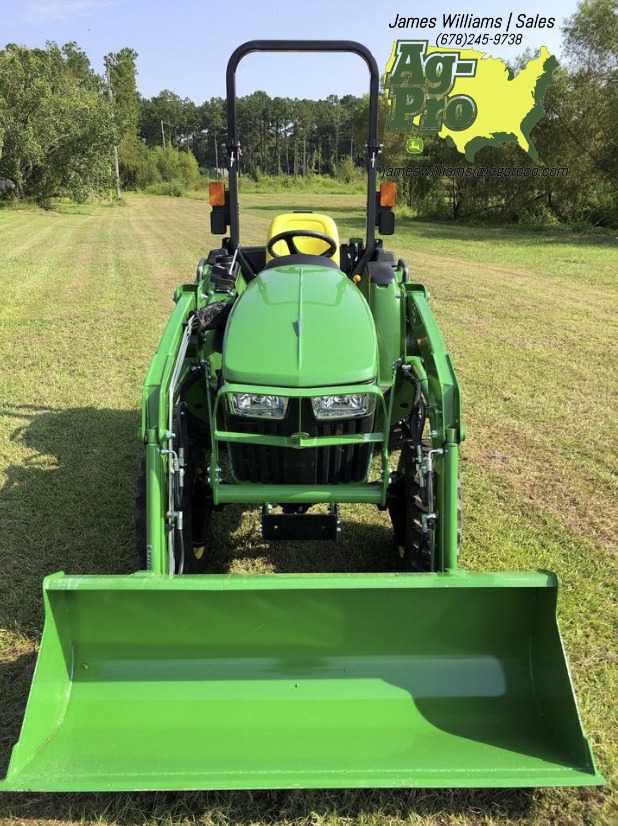 John Deere 3025E Image 1